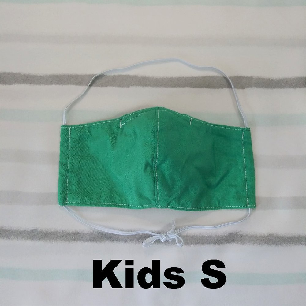 Kids S homemade mask w/ pocket - green